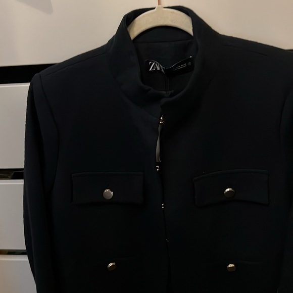 Elegant Navy Blue Pocket Blazer from Zara! - Picture 9 of 9